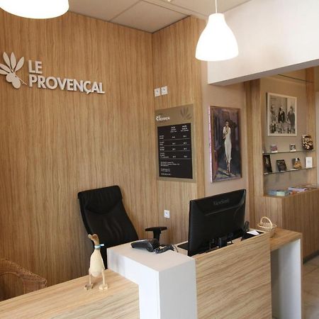 Le Provencal Hotel Tarascon Ngoại thất bức ảnh